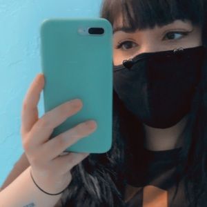 Meet your Posher, Savannah